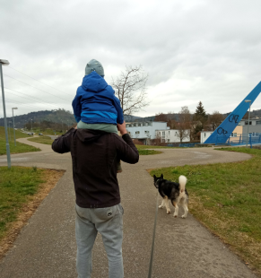 Bilder Hund u. Personen